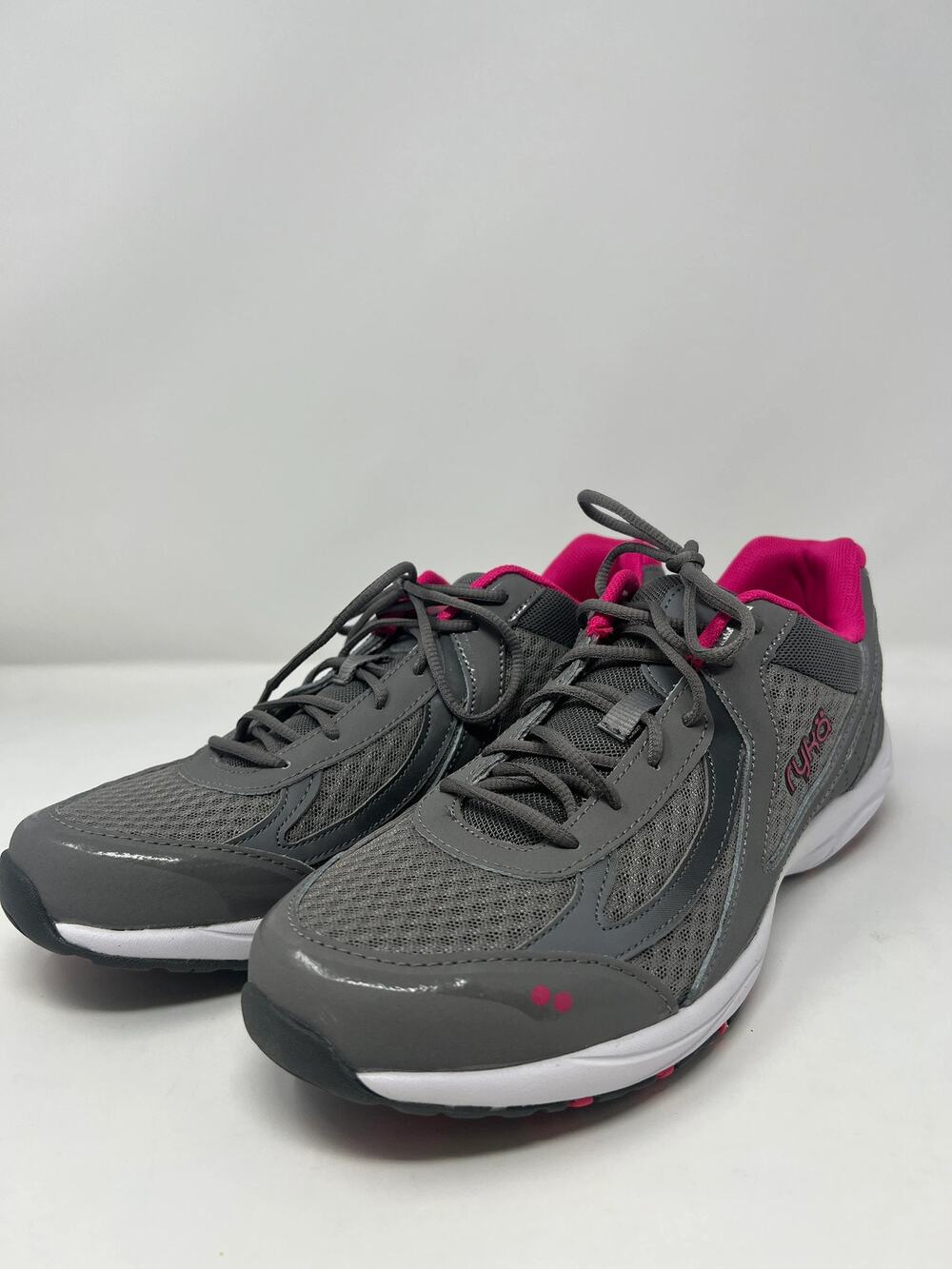 Ryka Women's 11M Dash Gray Walking Sneakers